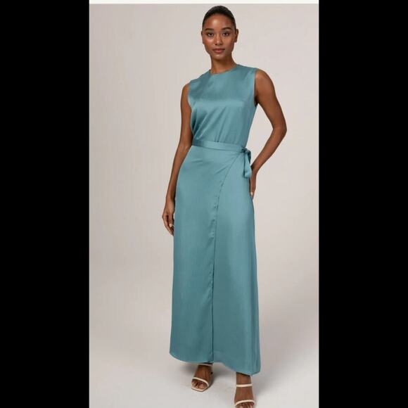 Veiled Collection Salma Sleeveless Maxi Dress - Picture 1 of 6